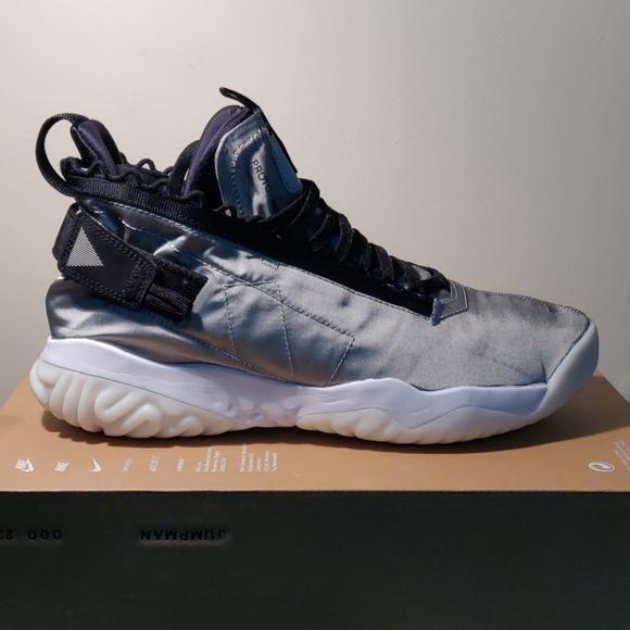 jordan proto react silver